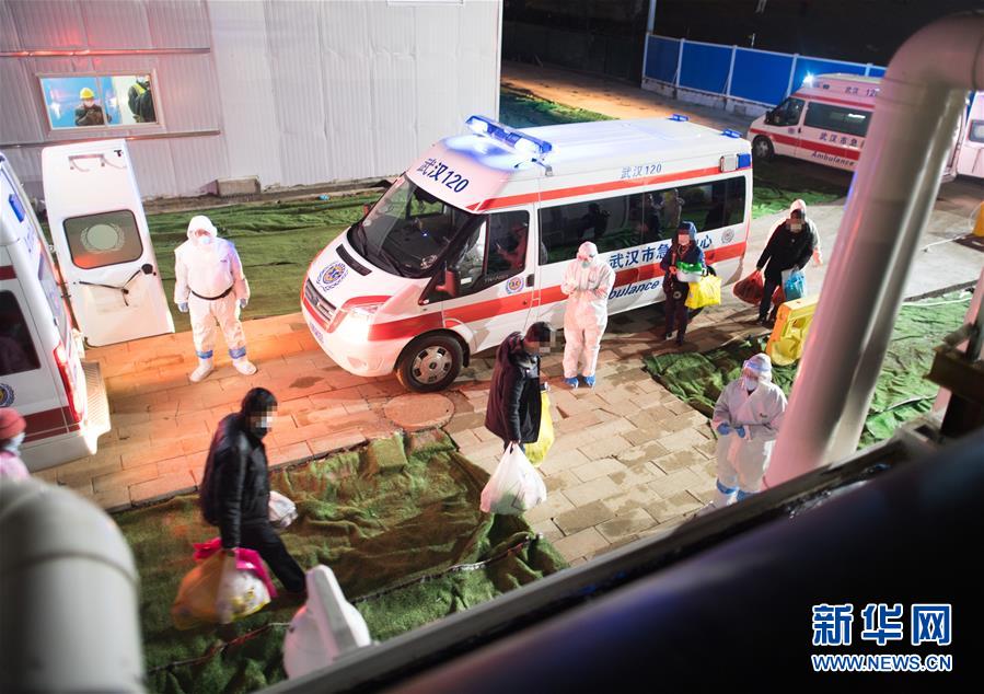 （聚焦疫情防控·圖文互動）（11）分秒必爭！一切為了治病救人——中國抗疫生命至上的生動實踐