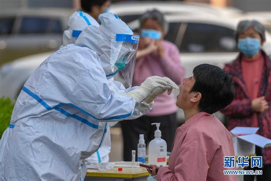 （新華全媒頭條·兩會(huì)精神看落實(shí)·圖文互動(dòng)）（5）整體謀劃、系統(tǒng)升級(jí)、全面提升——落實(shí)全國(guó)兩會(huì)精神織牢織密公共衛(wèi)生防護(hù)網(wǎng)