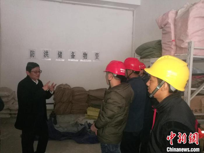 圖為西藏自治區(qū)應(yīng)急管理廳儲(chǔ)備的防洪救災(zāi)物資(資料圖)。西藏自治區(qū)應(yīng)急管理廳 供圖