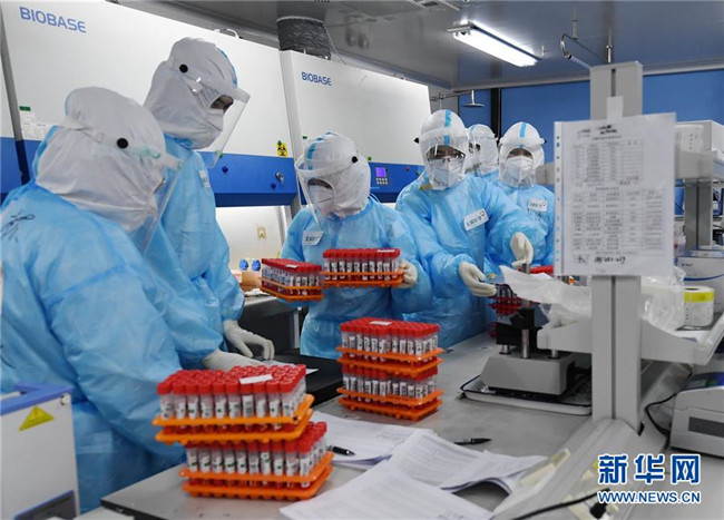 （新華全媒頭條·圖文互動(dòng)）（8）首都再戰(zhàn)“疫”，難忘40天——寫在北京應(yīng)急響應(yīng)級(jí)別降級(jí)之際 