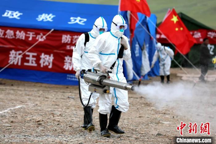 圖為進(jìn)行現(xiàn)場消毒。青海省應(yīng)急廳